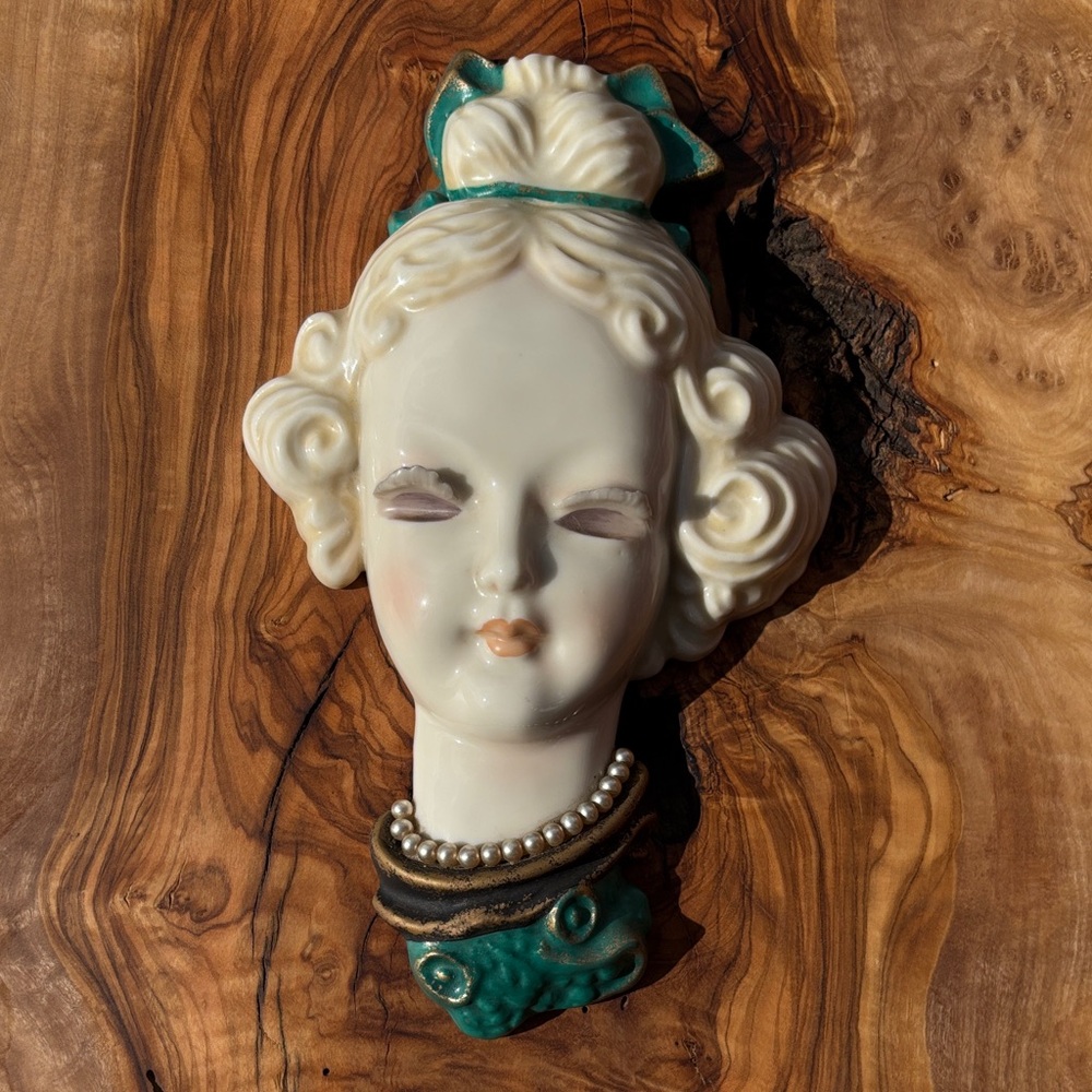 Vintage Ardalt Lenwile Verithin Porcelain/Head Face Wall Plaque